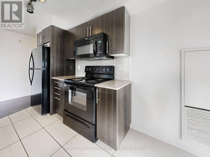 1018 - 80 Esther Lorrie Drive — photo 12 of 38