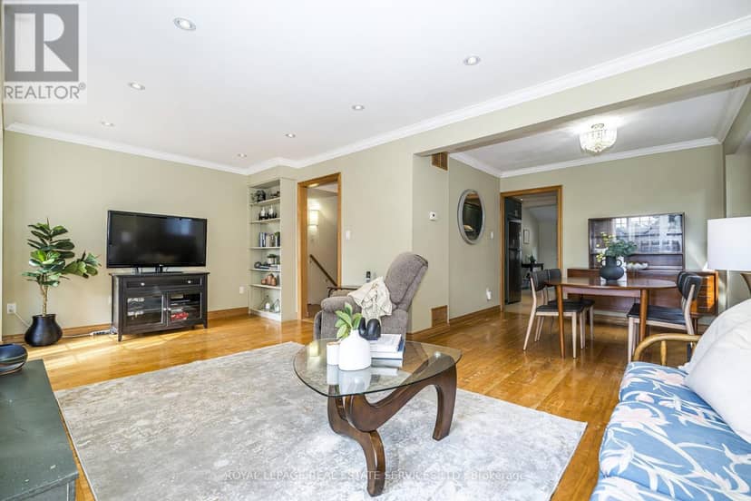 3 - 336 Queen Street S — photo 10 of 40