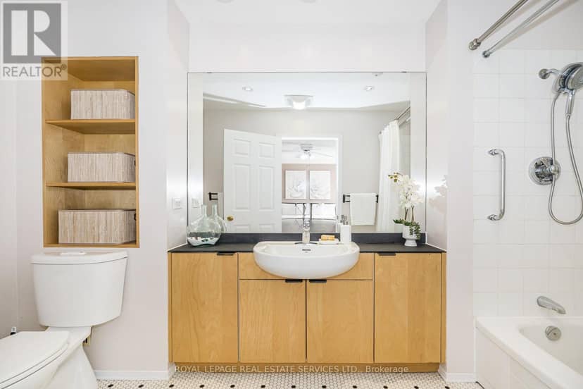 3 - 336 Queen Street S — photo 17 of 40