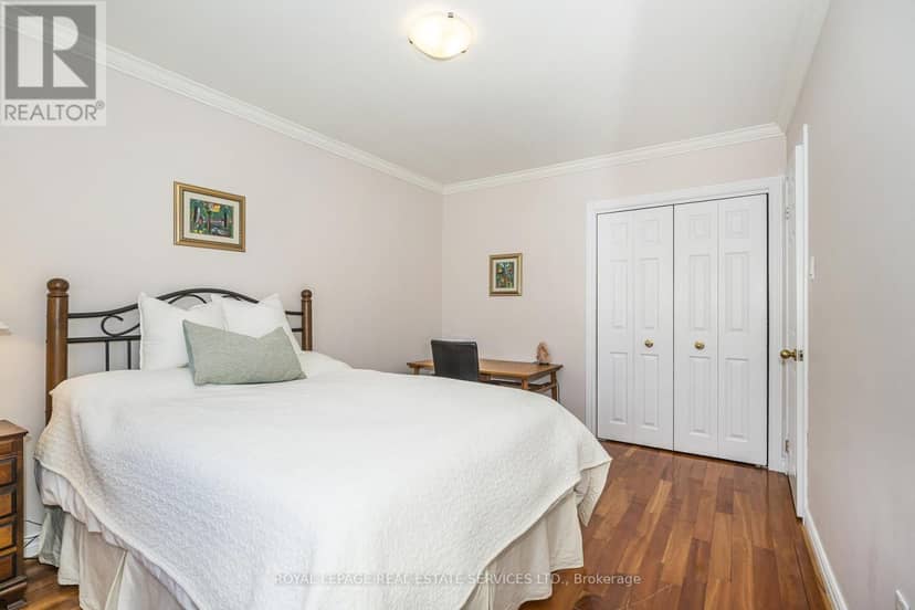 3 - 336 Queen Street S — photo 22 of 40