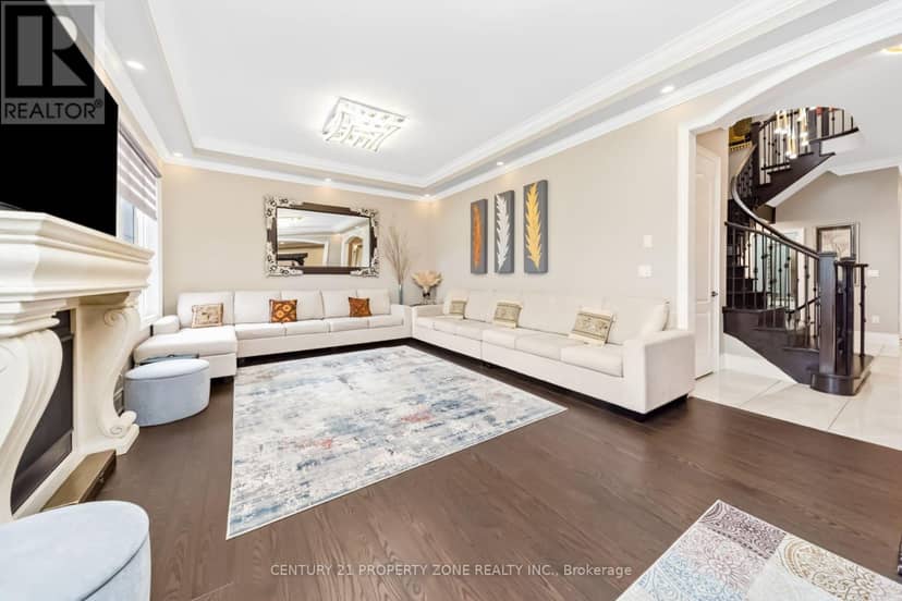 8 Adrian Crescent — photo 19 of 40
