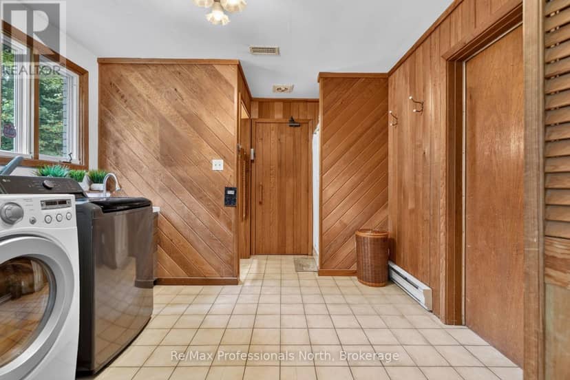 168 Albert Street N — photo 28 of 40