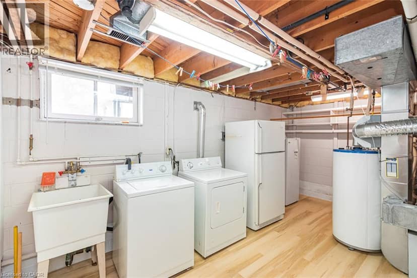 37 LORNE Avenue — photo 25 of 33