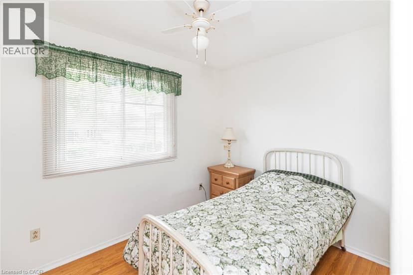 37 LORNE Avenue — photo 17 of 33