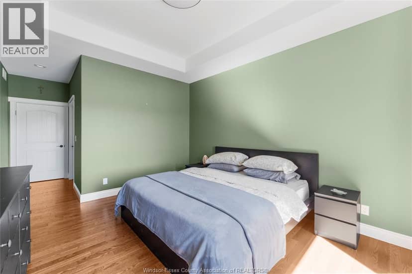 49 Montego Bay CRESCENT — photo 18 of 40