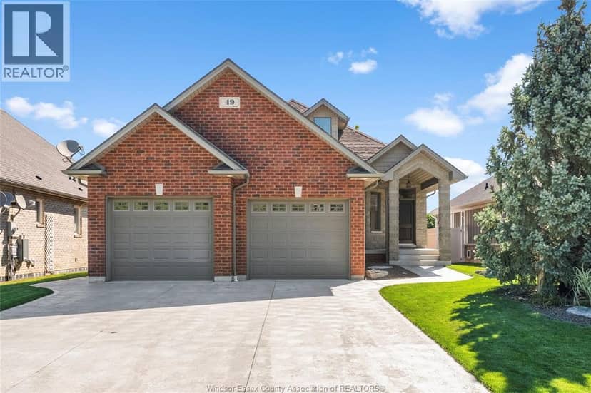 49 Montego Bay CRESCENT — photo 3 of 40