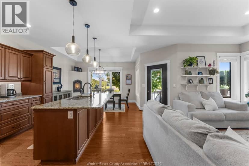 49 Montego Bay CRESCENT — photo 9 of 40