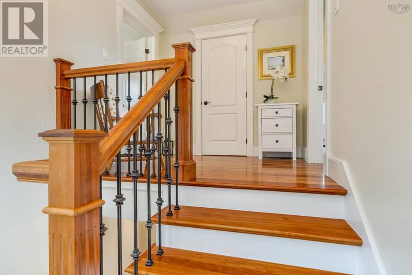 825 Shore Drive — photo 17 of 40