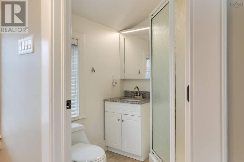 825 Shore Drive — photo 23 of 40