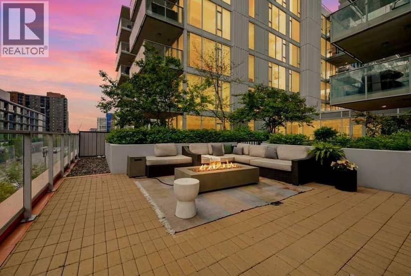 205, 519 Riverfront Avenue SE, Calgary