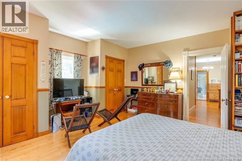 8 Gordon Street — photo 23 of 40