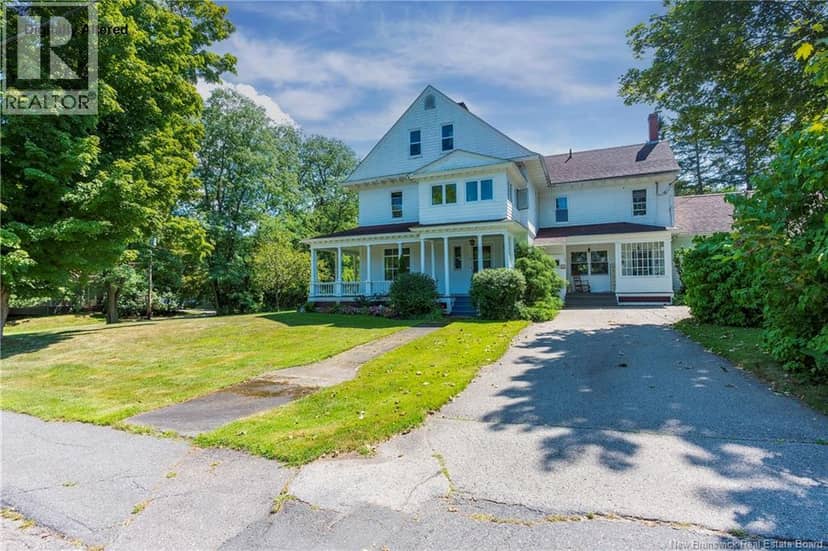 8 Gordon Street — photo 2 of 40