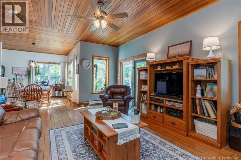 8 Gordon Street — photo 7 of 40