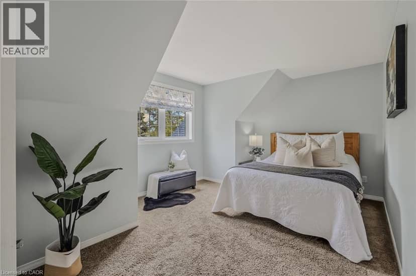 208 VICTORIA Street — photo 29 of 40