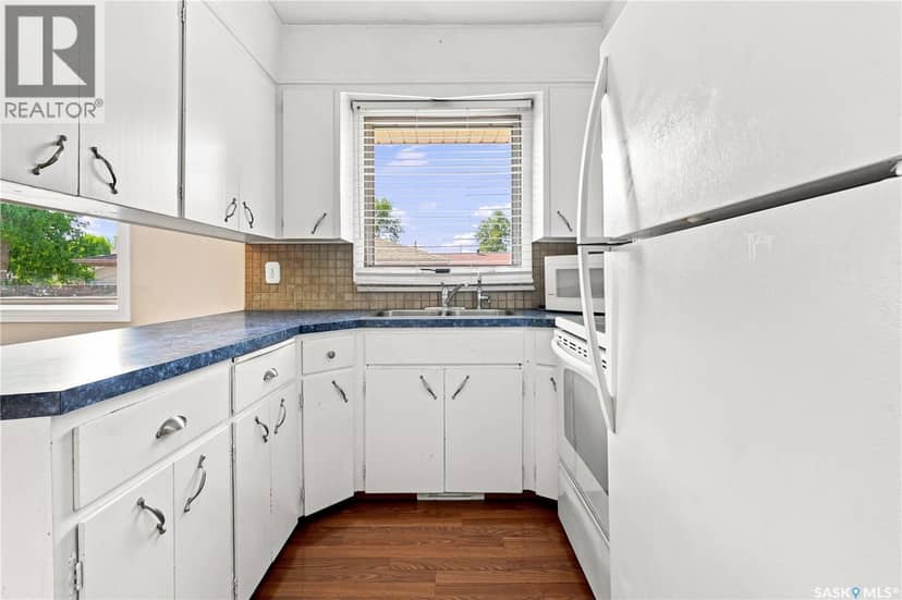 145 Dalgliesh DRIVE — photo 15 of 40