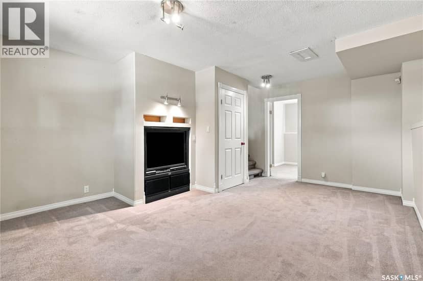 145 Dalgliesh DRIVE — photo 29 of 40
