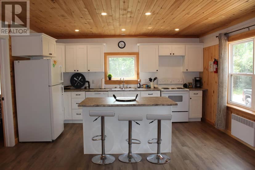 212 Seawood Estates Drive — photo 6 of 13