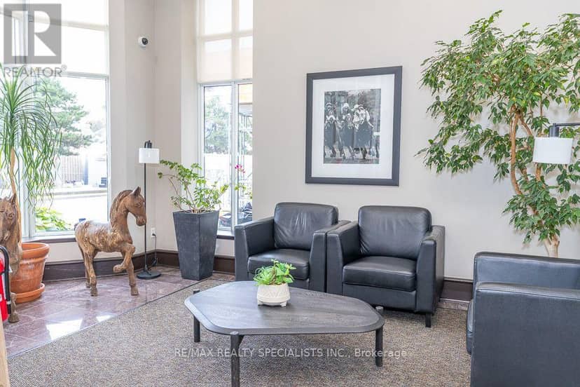 1309 - 21 Overlea Boulevard, Toronto, photo 2