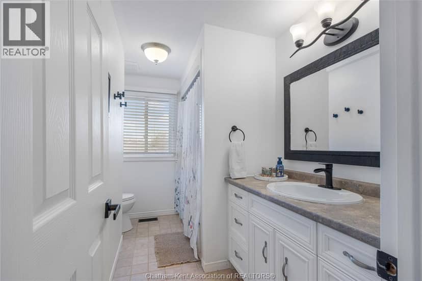 76 Pamela Crescent — photo 29 of 40