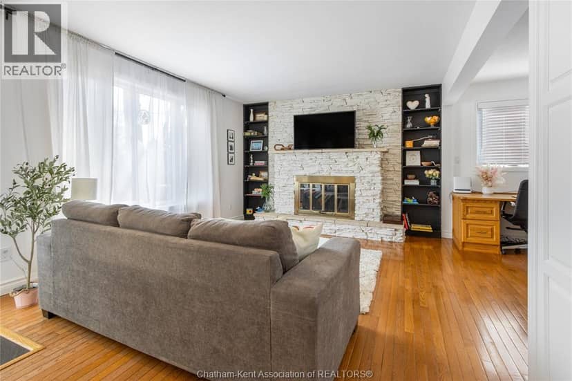 76 Pamela Crescent — photo 17 of 40