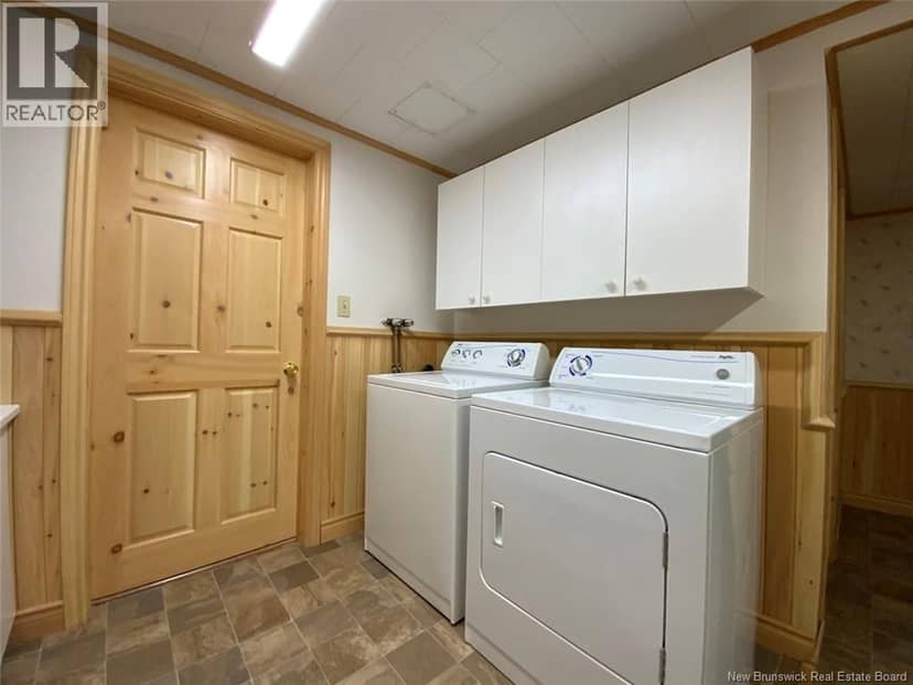 28 Lawson Street — photo 33 of 40