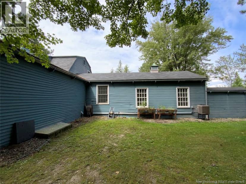 28 Lawson Street — photo 37 of 40