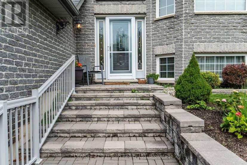 13 Charles Street — photo 3 of 40