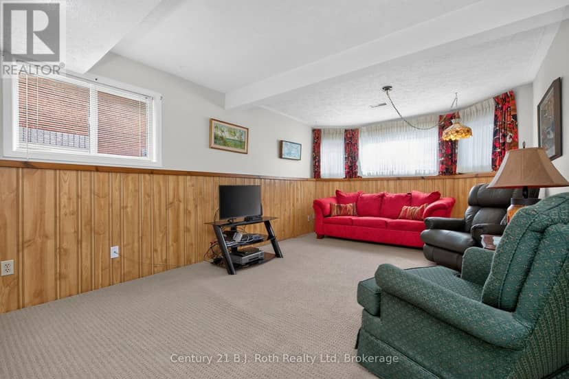 13 Charles Street — photo 31 of 40