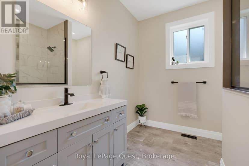 4400 518 Highway East — photo 36 of 40