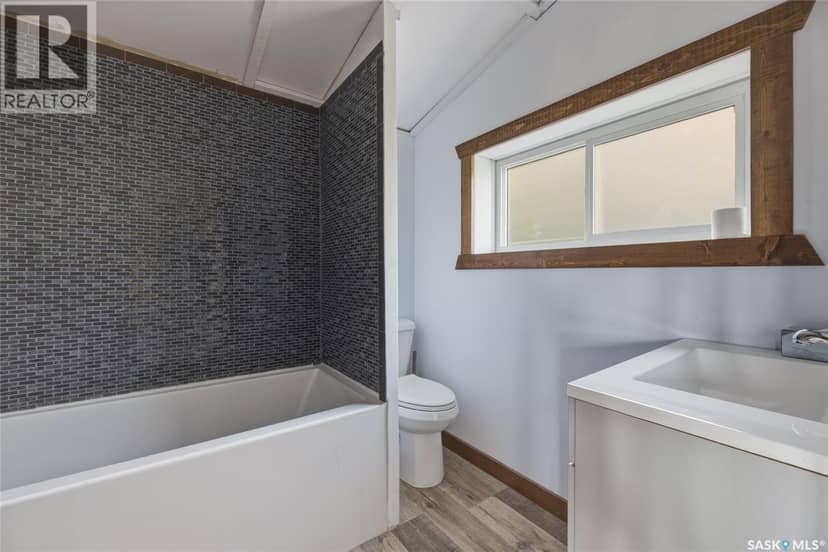 99 Summerfeldt DRIVE — photo 16 of 40