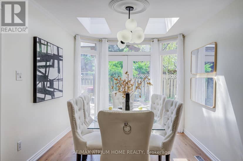 77 Rosedale Heights Drive — photo 17 of 40