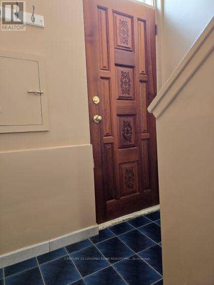 12 Bamford Crescent — photo 12 of 40