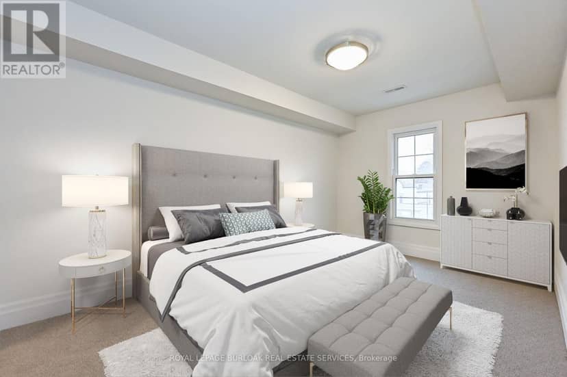 207 - 760 Lakeshore Road E — photo 10 of 22