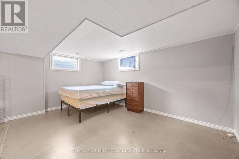 52 Gill Road — photo 33 of 40