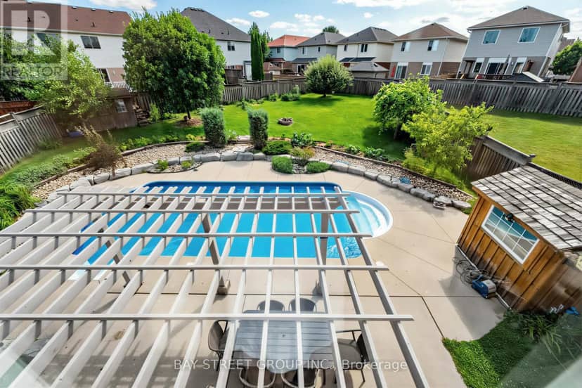 63 Dubrick Crescent — photo 19 of 40