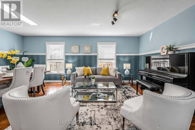 63 Dubrick Crescent — photo 5 of 40