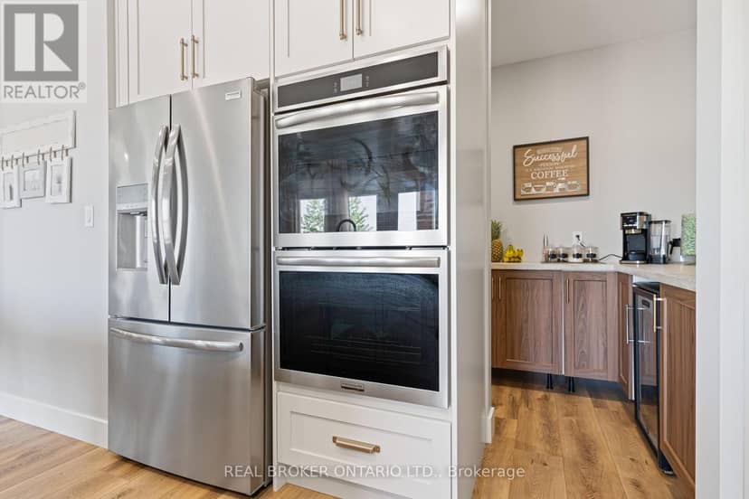 155 Gibbons Street — photo 17 of 40