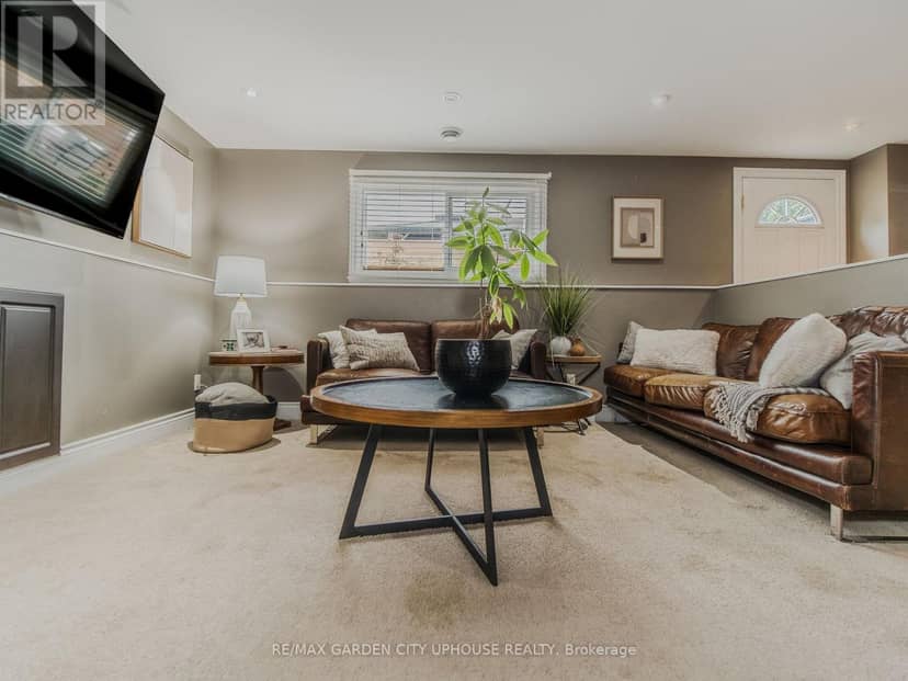 24 Greenmeadow Court — photo 14 of 27