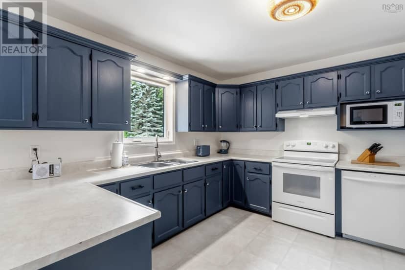 127 Willow Avenue — photo 13 of 40