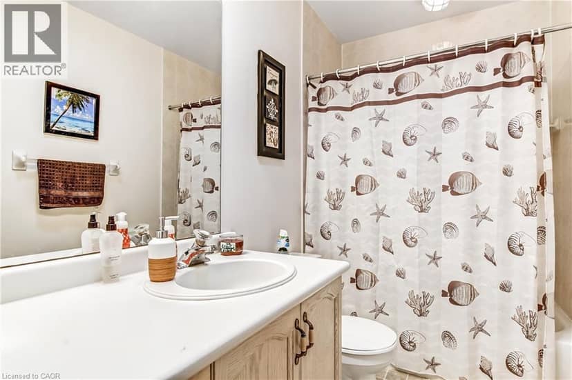 5 WALSINGHAM Drive — photo 6 of 20