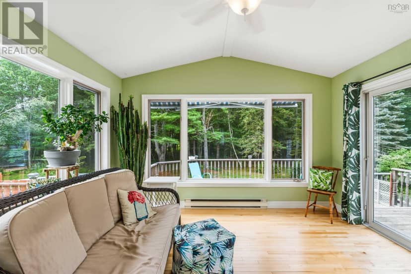 127 Willow Avenue — photo 9 of 40