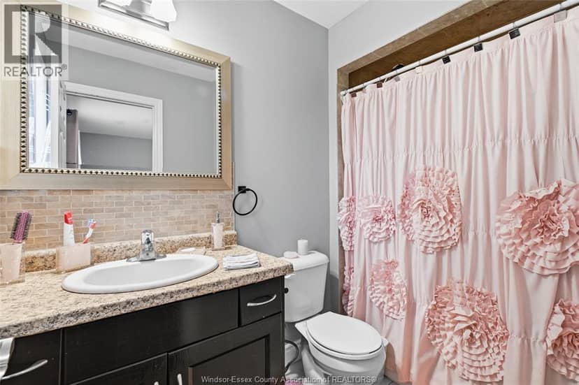 1718 Kenora Street — photo 16 of 36