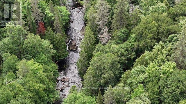 905 & 841 North McKenzie Lake Road — photo 12 of 16