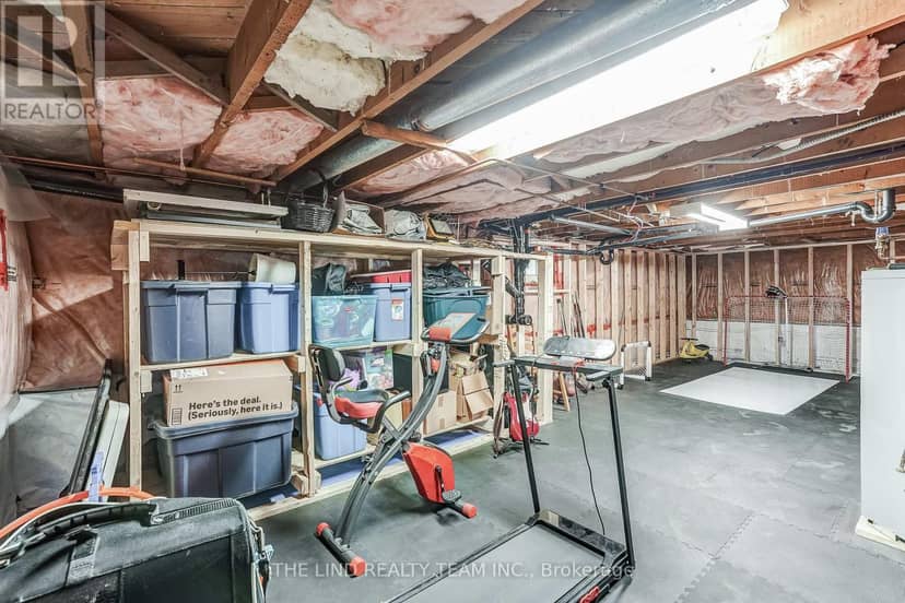 19505 Bathurst Street — photo 29 of 40