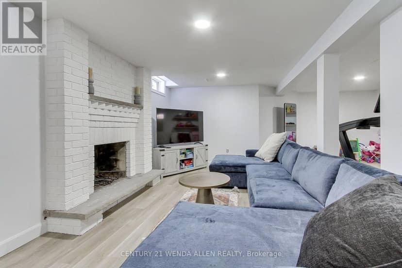 156 Gwendolyn Boulevard — photo 31 of 40