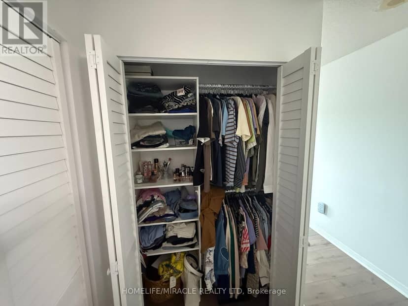 609 - 2177 Burnhamthorpe Road, Mississauga, photo 2
