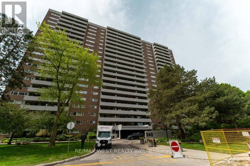 807 - 240 Scarlett Road, Toronto, photo 2