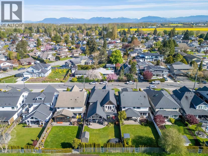 5500 52 AVENUE, Ladner