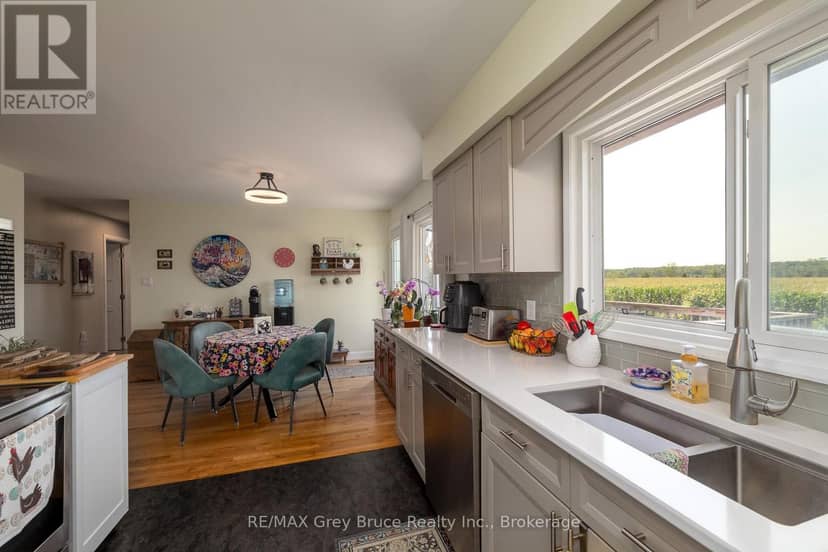 404248 Concession 20 Road — photo 16 of 40