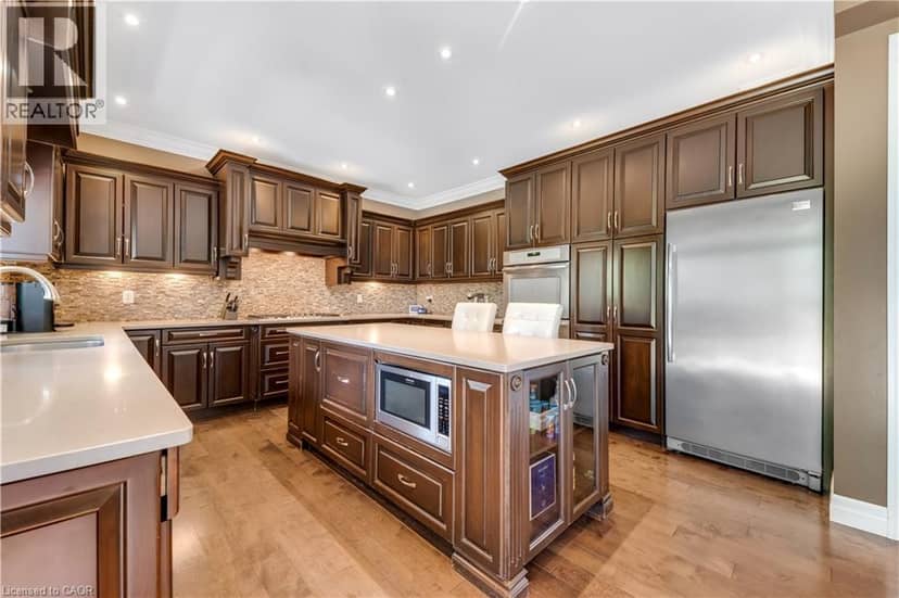 258 EDGEWATER Crescent Unit# 3 — photo 10 of 40